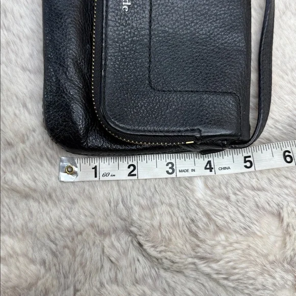 Kate Spade New York Mansfield Mariana
Crossbody Bag (Black) - Picture 10 of 11